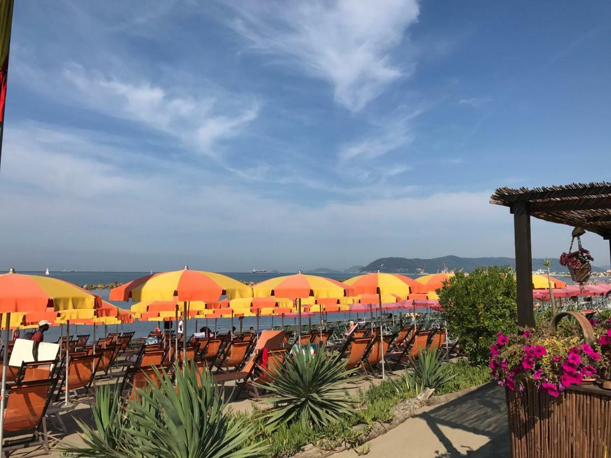 Ancora Bilocale Villa Marina di Massa Exterior photo